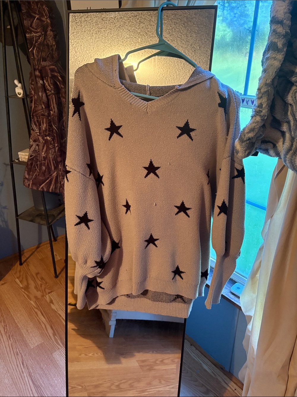 V-Neck Star Print Sweater in Cream